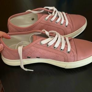 Pink original Gucci shoes